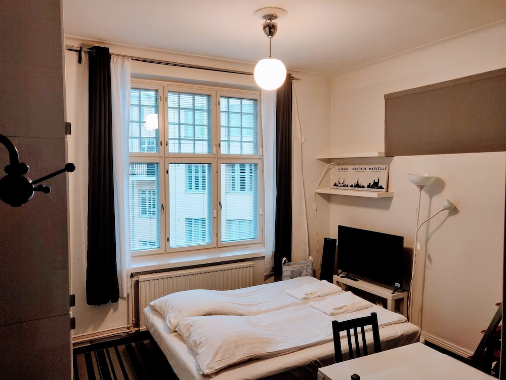 Helsinki city centre classic studio&loft view 5