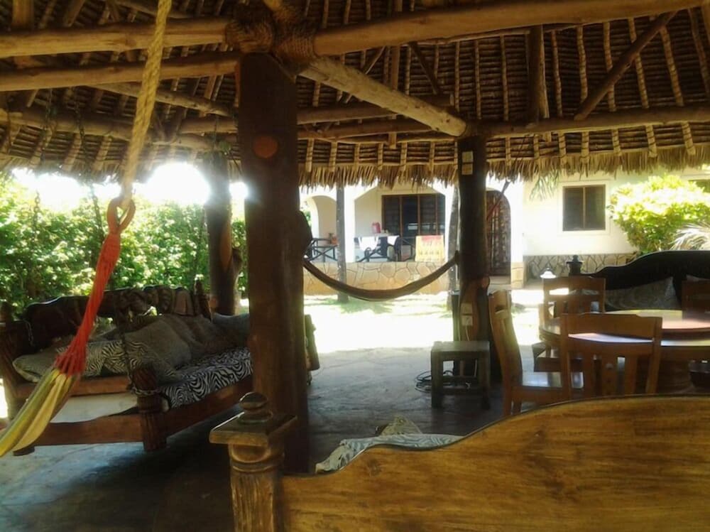 Inchi Raha Cottages