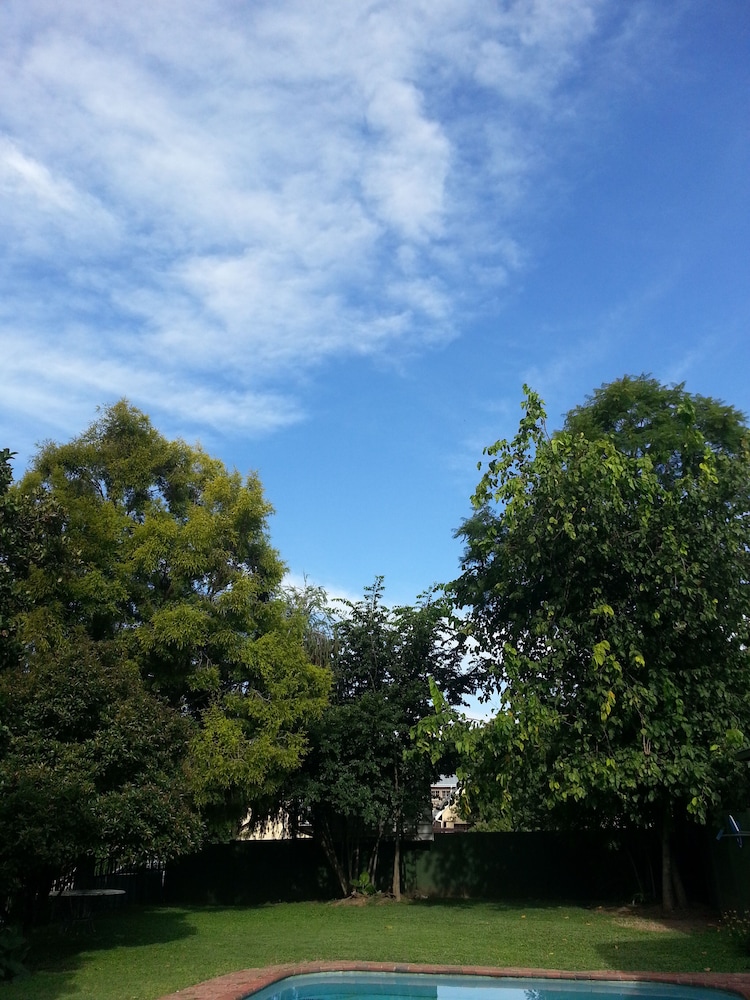 Boer And Brit Self Catering Guest House