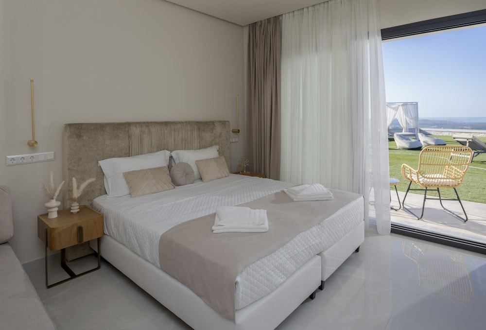 Elira Luxury Villa - With Private Pool