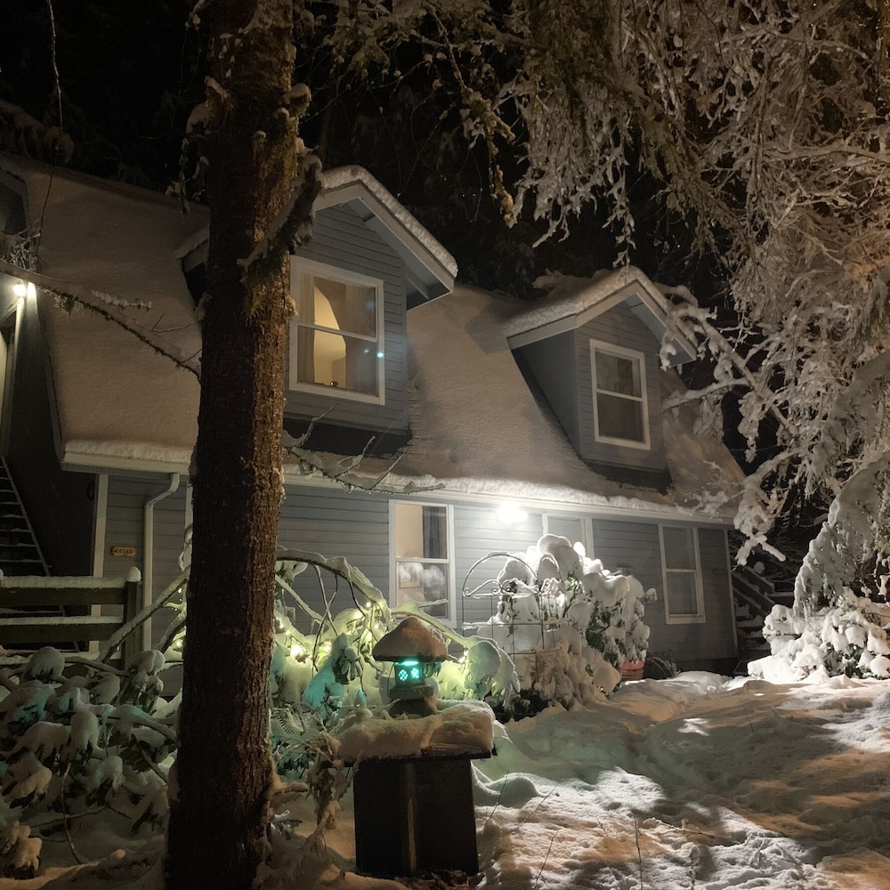 Mountain Meadows Inn