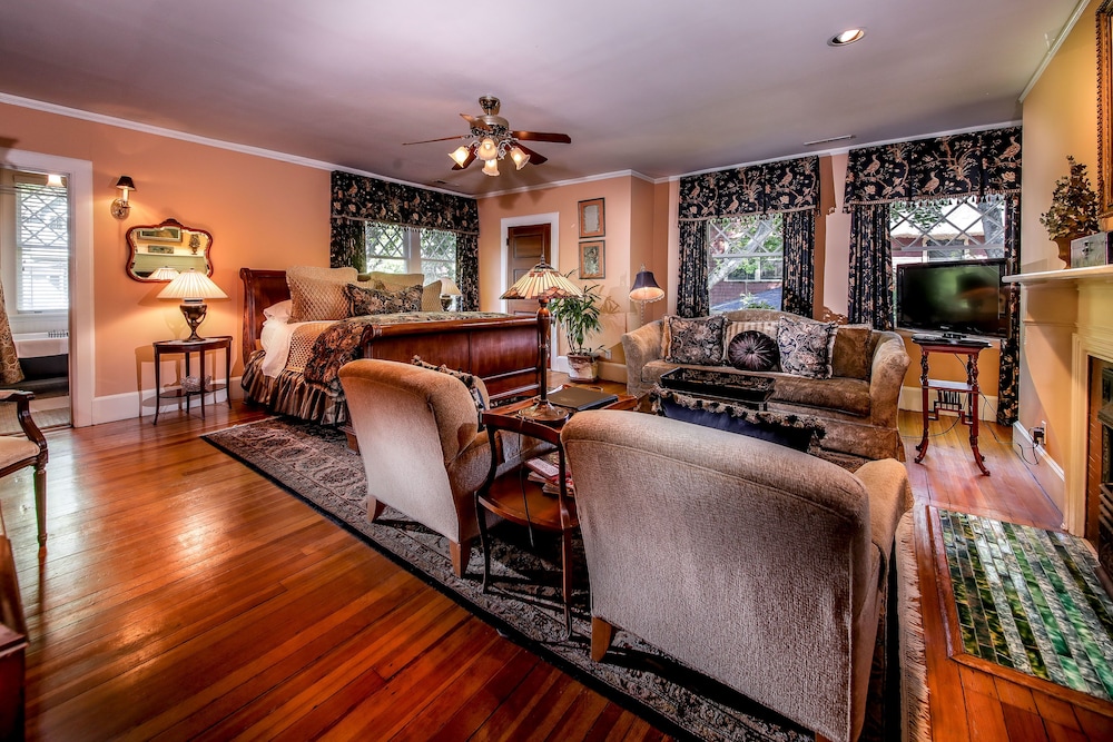 The Black Walnut B & B Inn