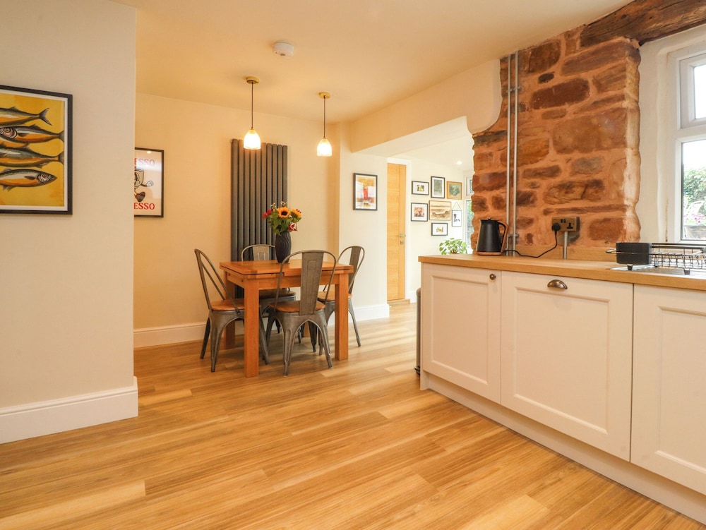 Woodman Cottage