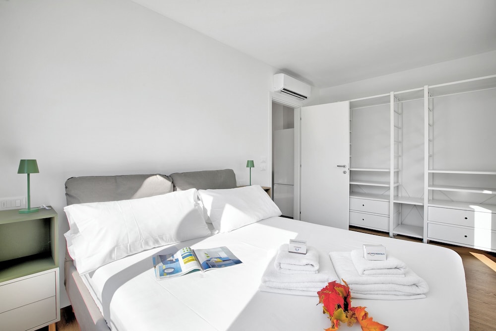 Ulivo and Magnolia Bike & River Apartment