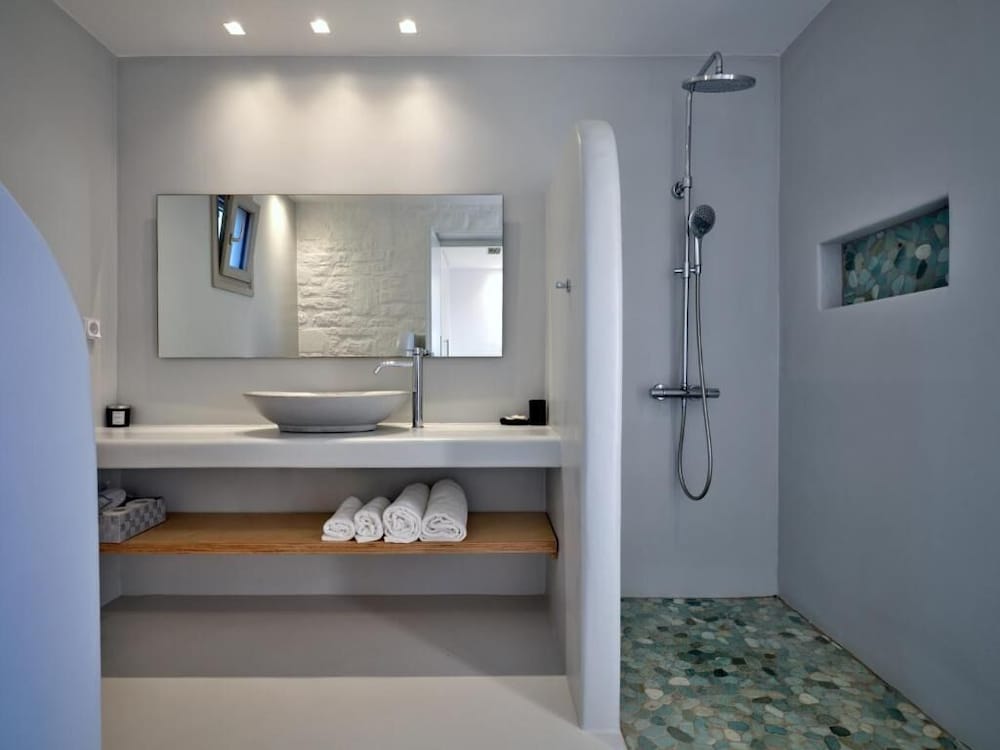 Empire Luxury Villas