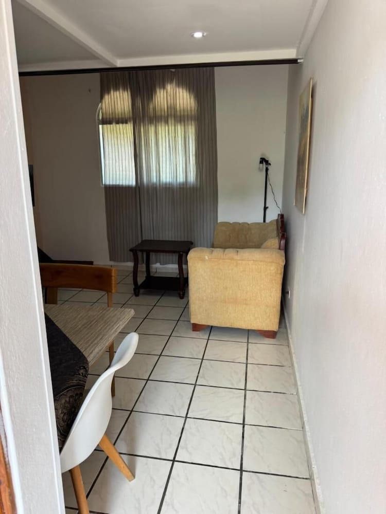 Cozy Studio Apartment 2 min to the Beach, Rooftop