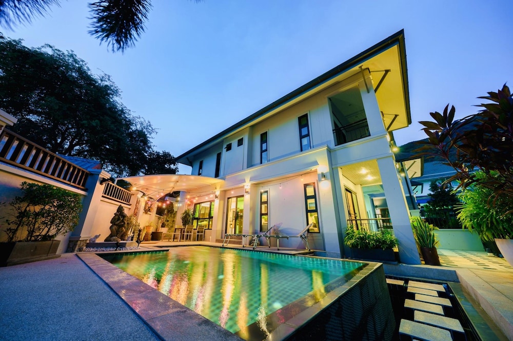 Patak 3 Bedroom Private Pool Villa