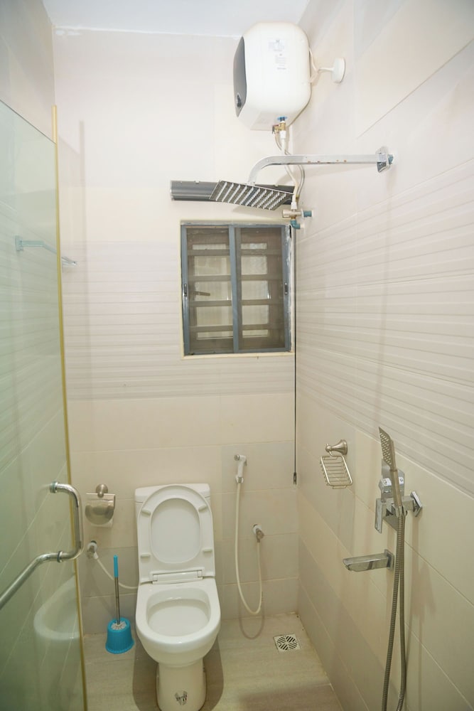 CREMYARK HOME APARTMENTS