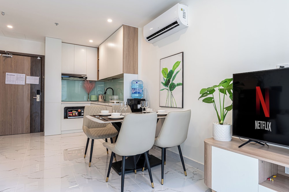 LA Nest 1bed+ Long stay – big deal at Vincom View!