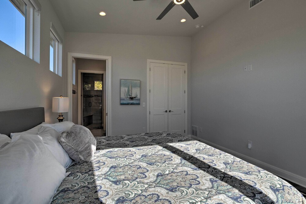Modern Lake Travis Haven w/ Resort Amenities! - Property Image 32