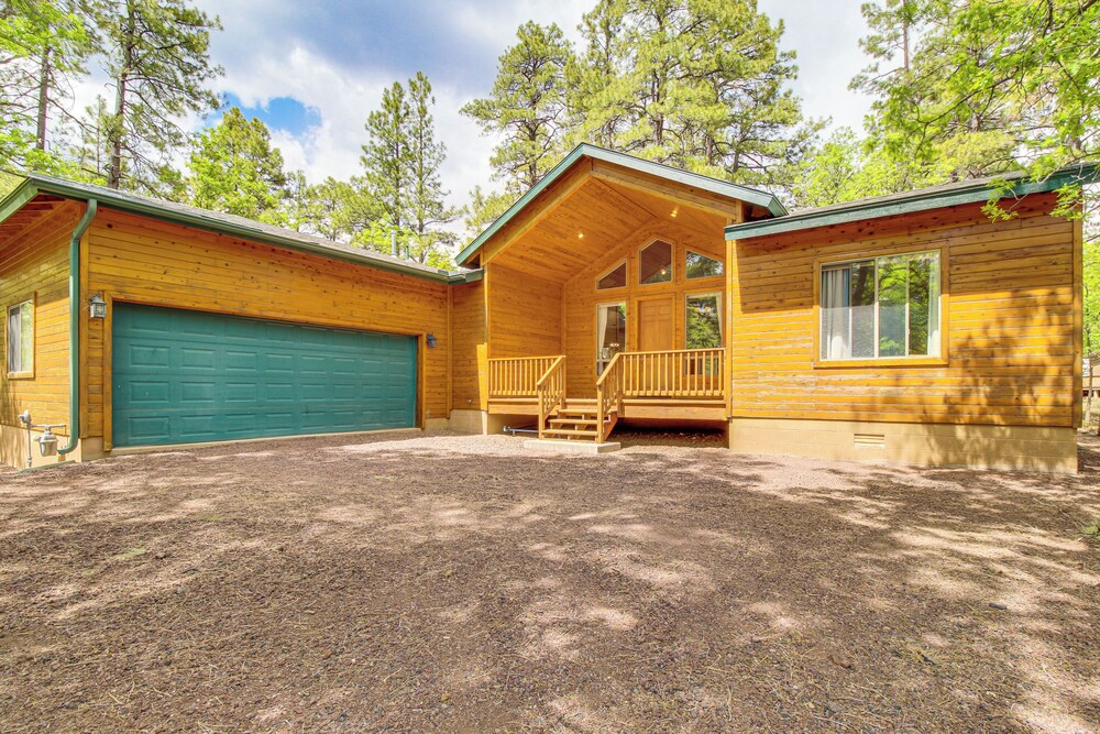 Unwind Fireside! Home 30 Mi to Sunrise Ski Resort