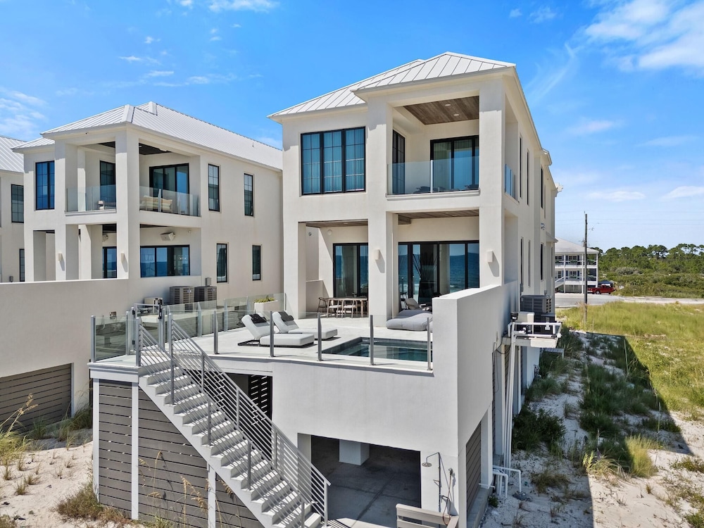 Casa Playa at Eleanor Beach