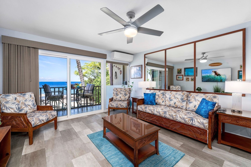 Ocean Front! - Second Floor With AC & Lanai! - Vrkcv