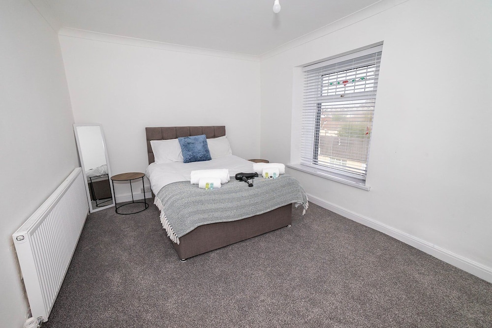 Spacious 3BR Swansea House Near City Centre