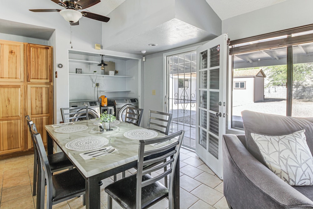8 Mi to Linda Vista Trail: Tucson Home w/ Patio