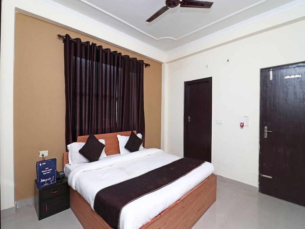 OYO 15919 UK Retreat