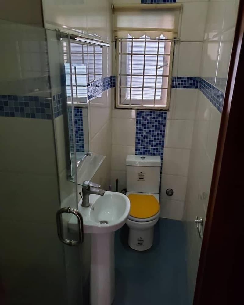 TILT APARTMENT