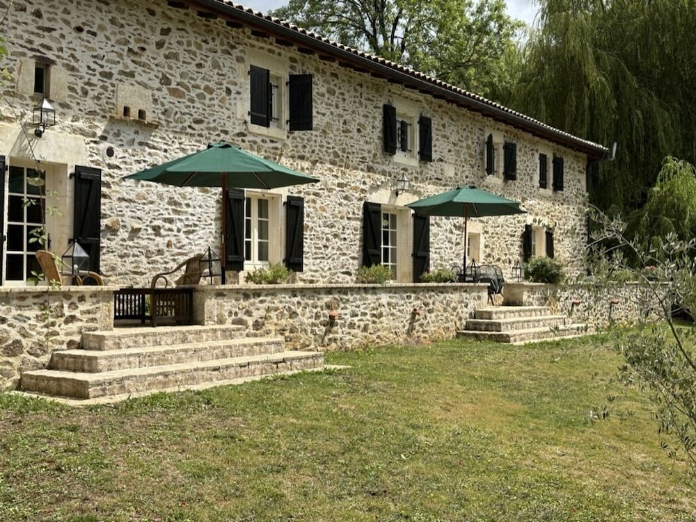 Domaine de Brise Bois - Chambres & Gîtes