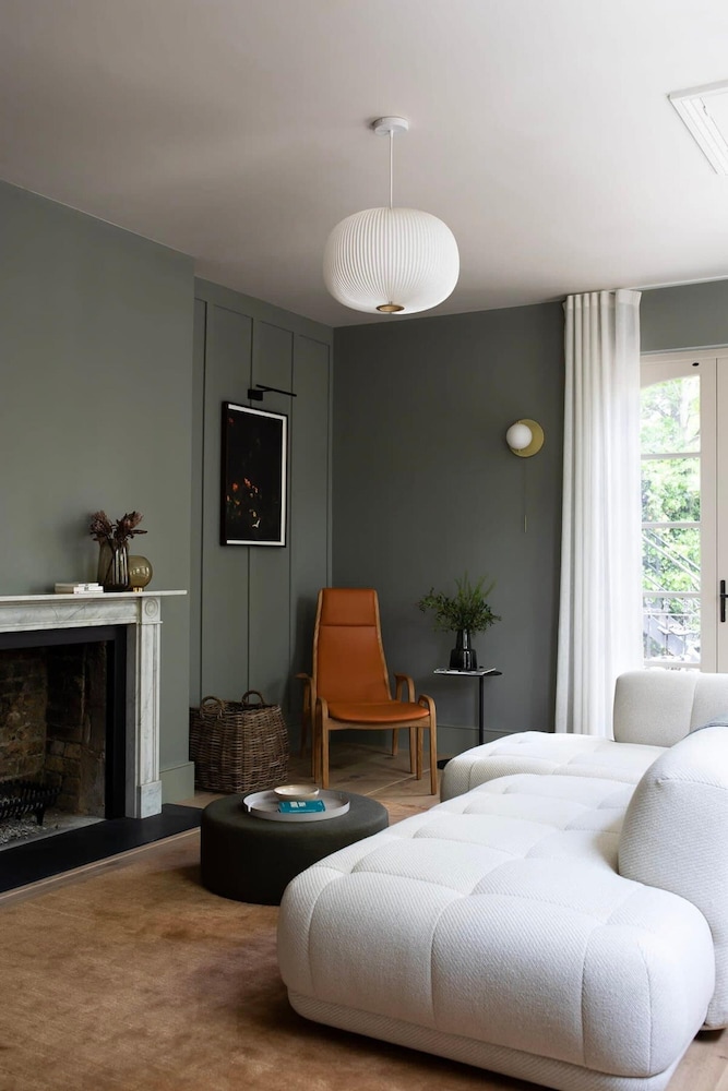 Designer Canal House 2 or 3 Bed Little Venice