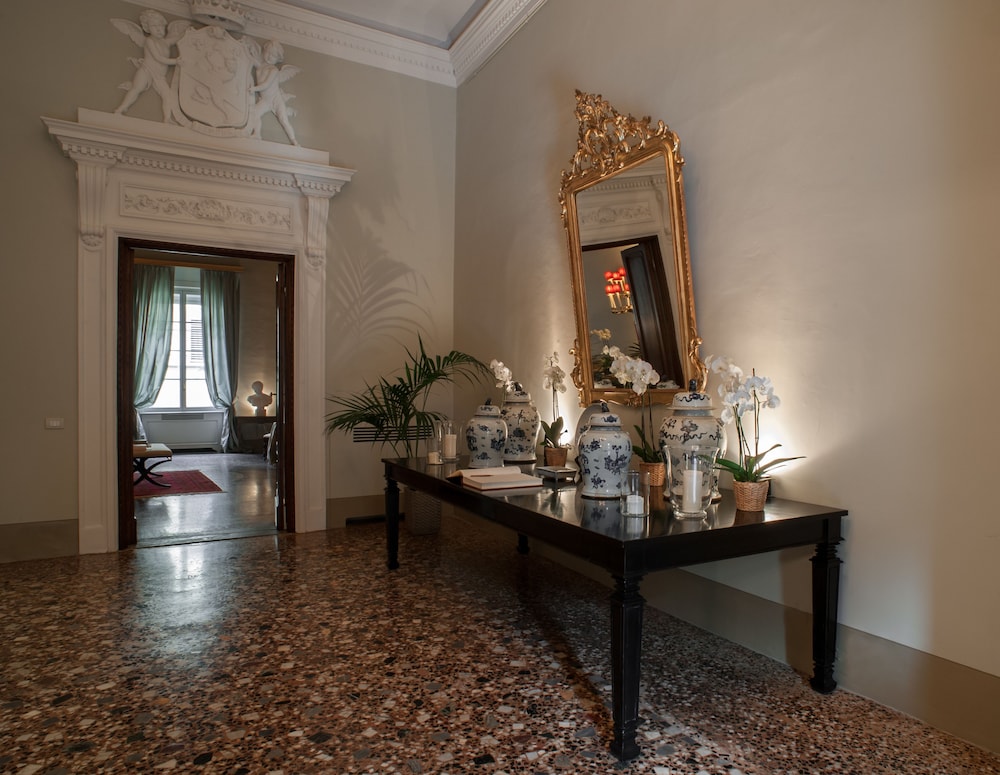 Al Palazzo del Marchese di Camugliano