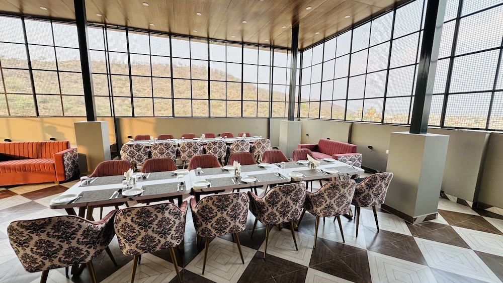 Aanchal Palace Hotel
