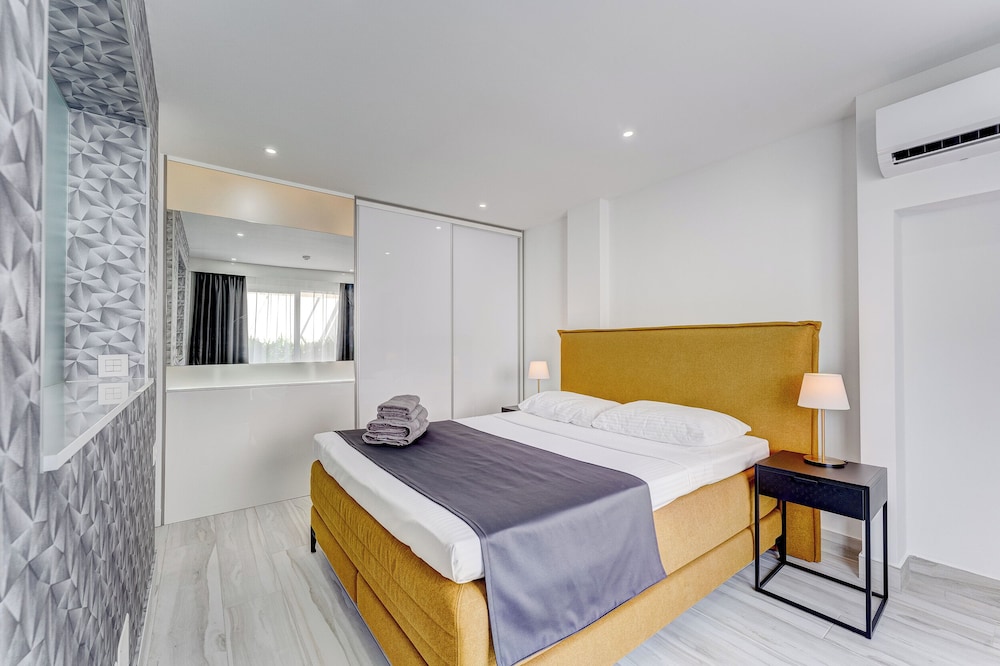 BAL Apartments - Adults Only