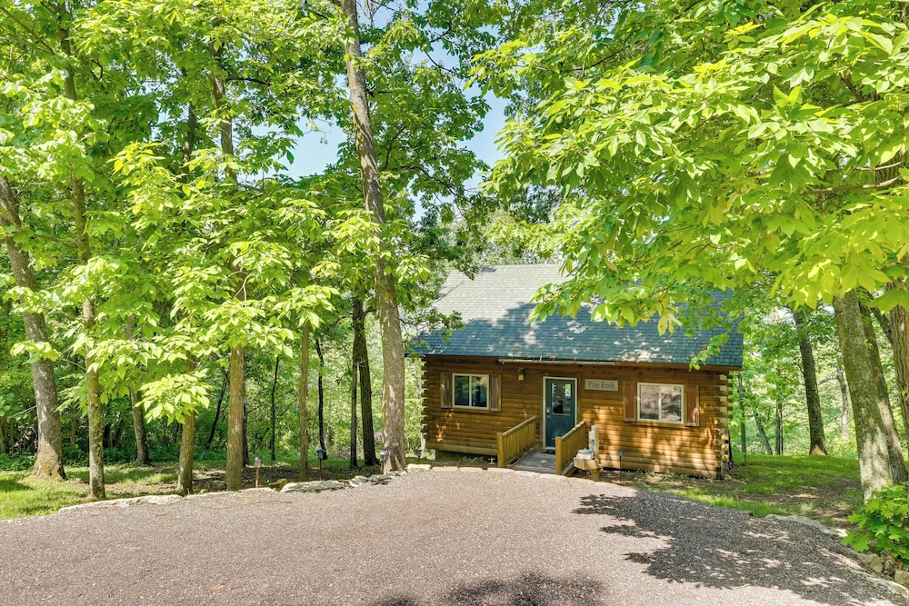'pine Knob' Cabin w/ Snowy Bluff Views in Mindoro!