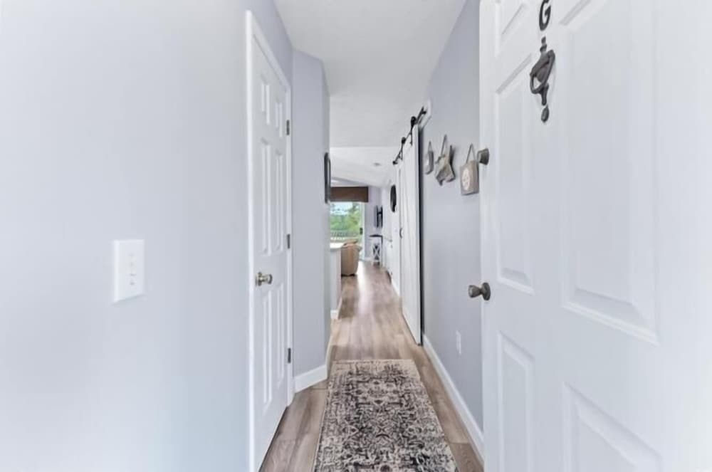 River Oaks 28g 2 Bedroom Condo