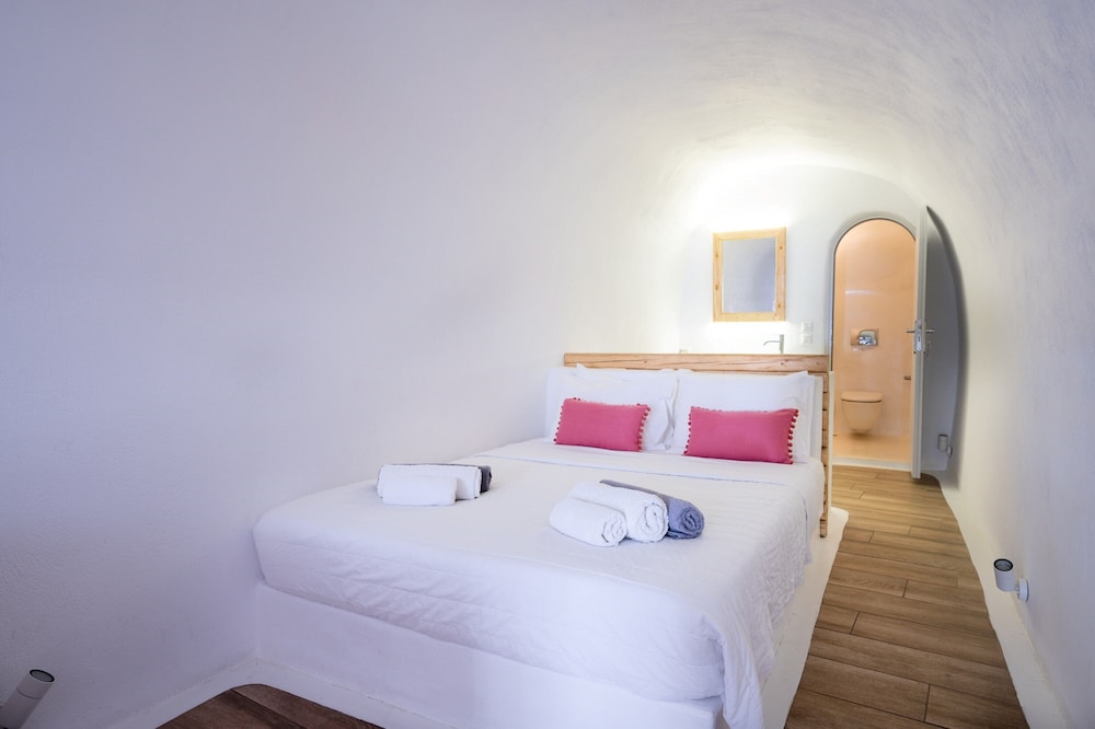Karpimo Suites