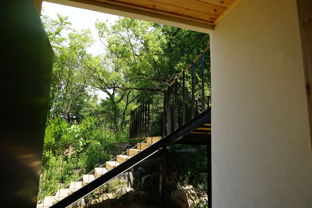 Moonlight Village Pension