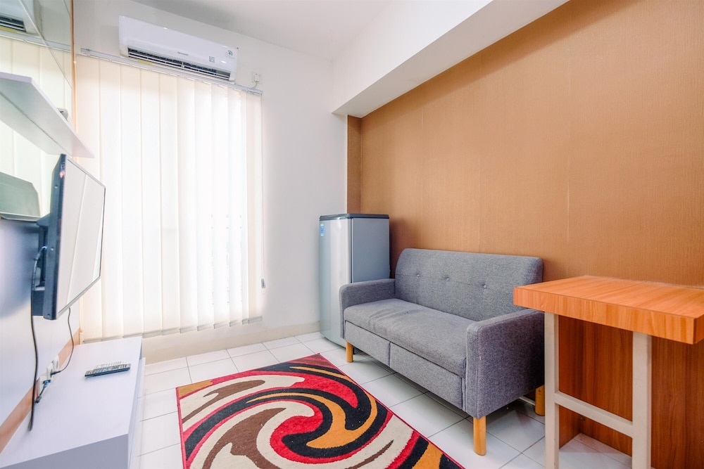 Minimalist 1BR with Extra Room Podomoro Golf View Apartment