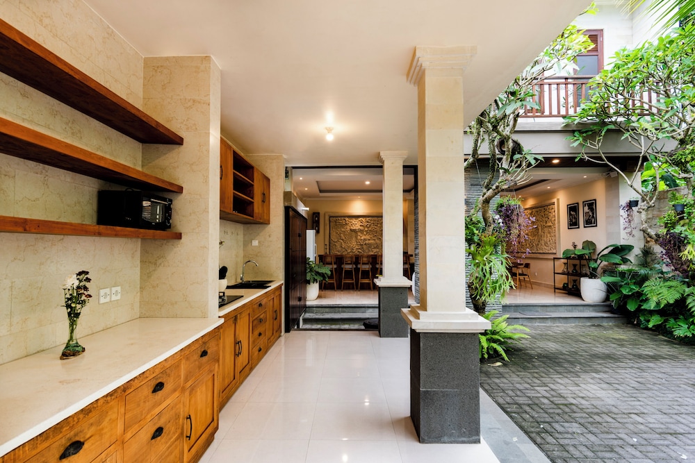 Oka Suite Ubud by Dhananjaya Hospitality