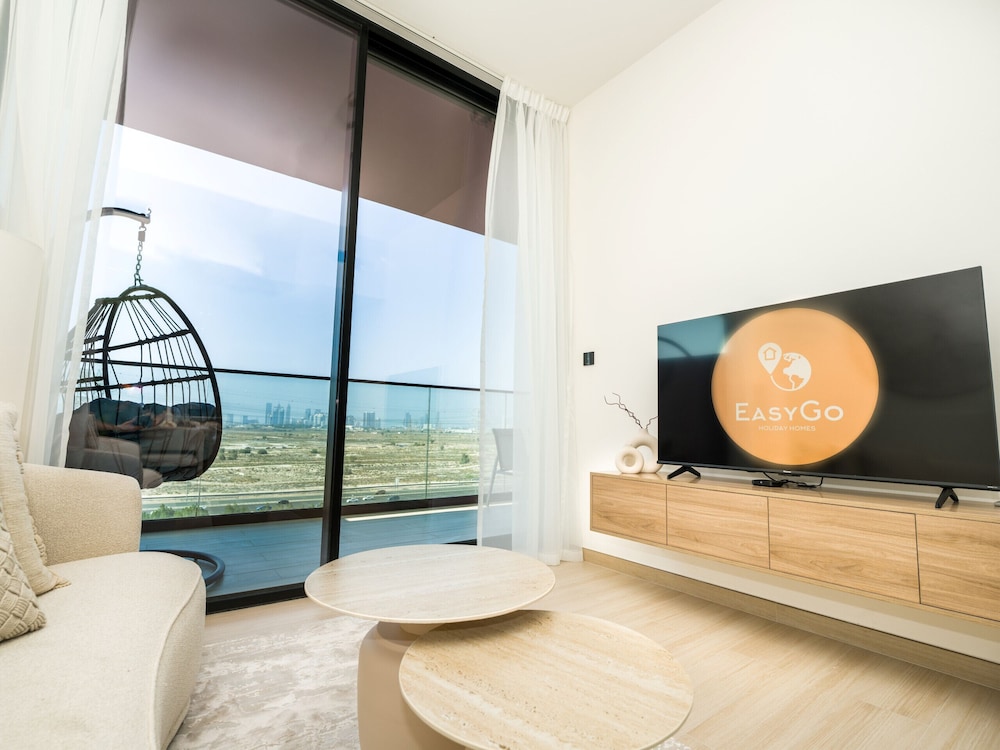 Easygo- Stylish 1bdr Binghatti Corner