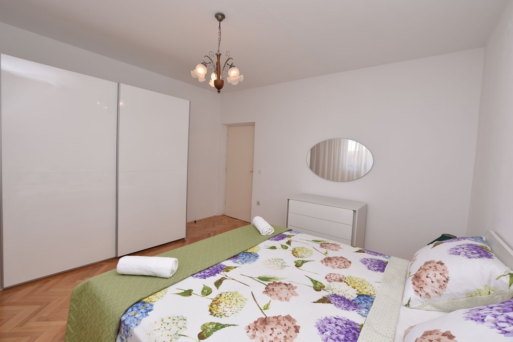 Apartments Kure view 3