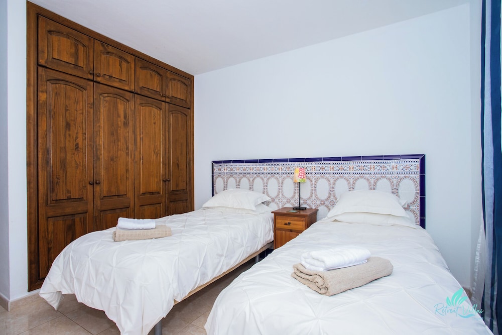 3 Bed Villa - Pool, Terrace, Bbq, Near Beach