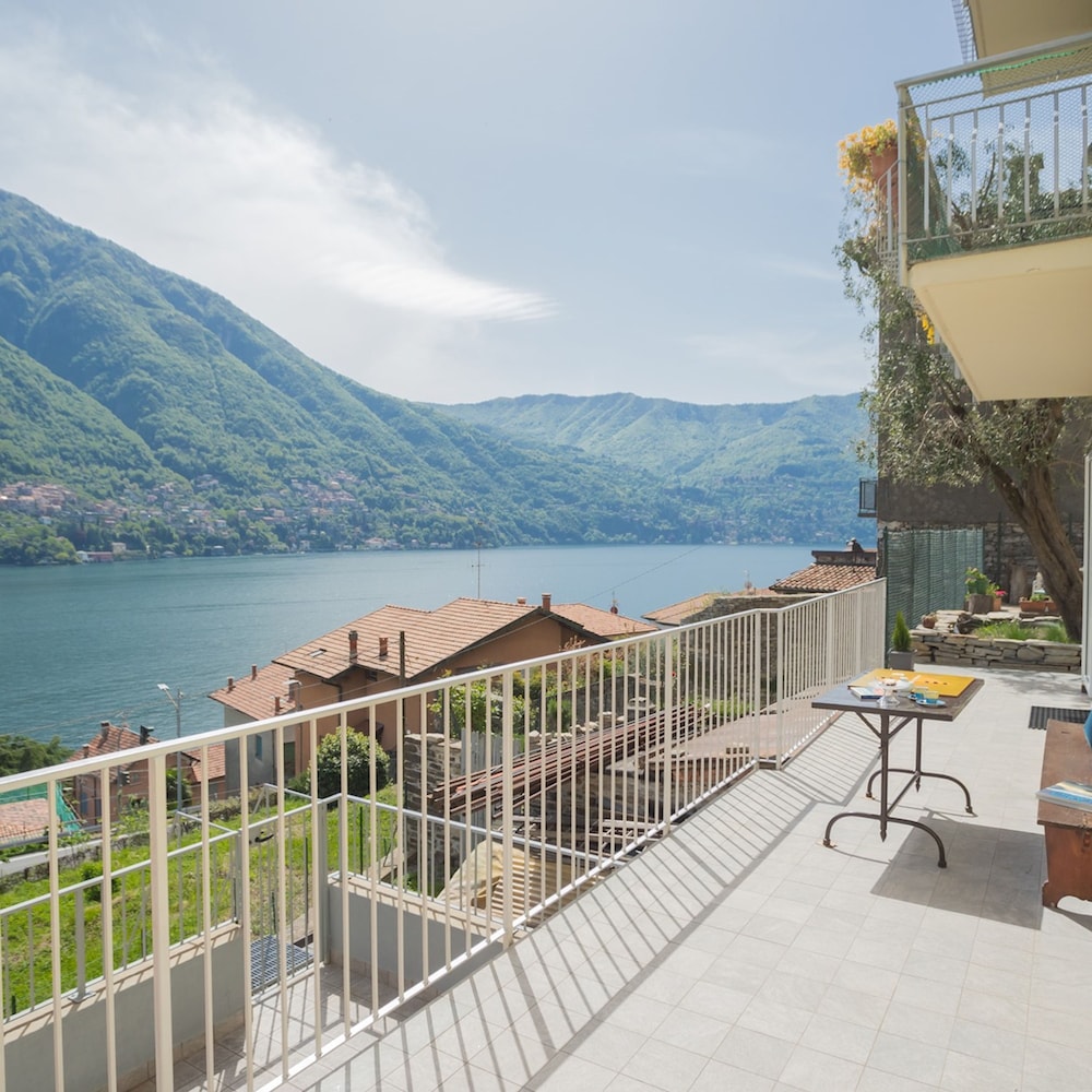 La Quiete in Laglio With 2 Bedrooms and 1 Bathrooms view 2