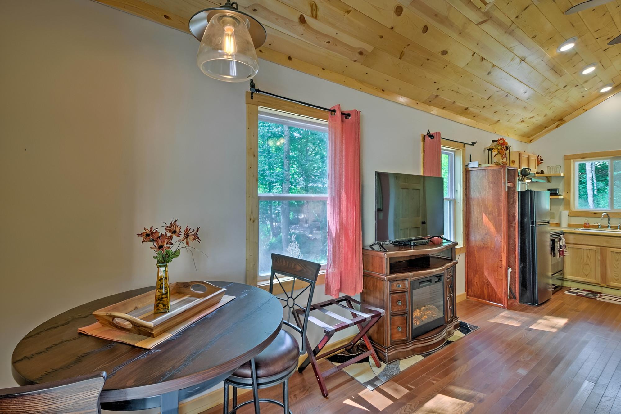 Bryson City Studio w/ Hot Tub - Near Nantahala! view 3