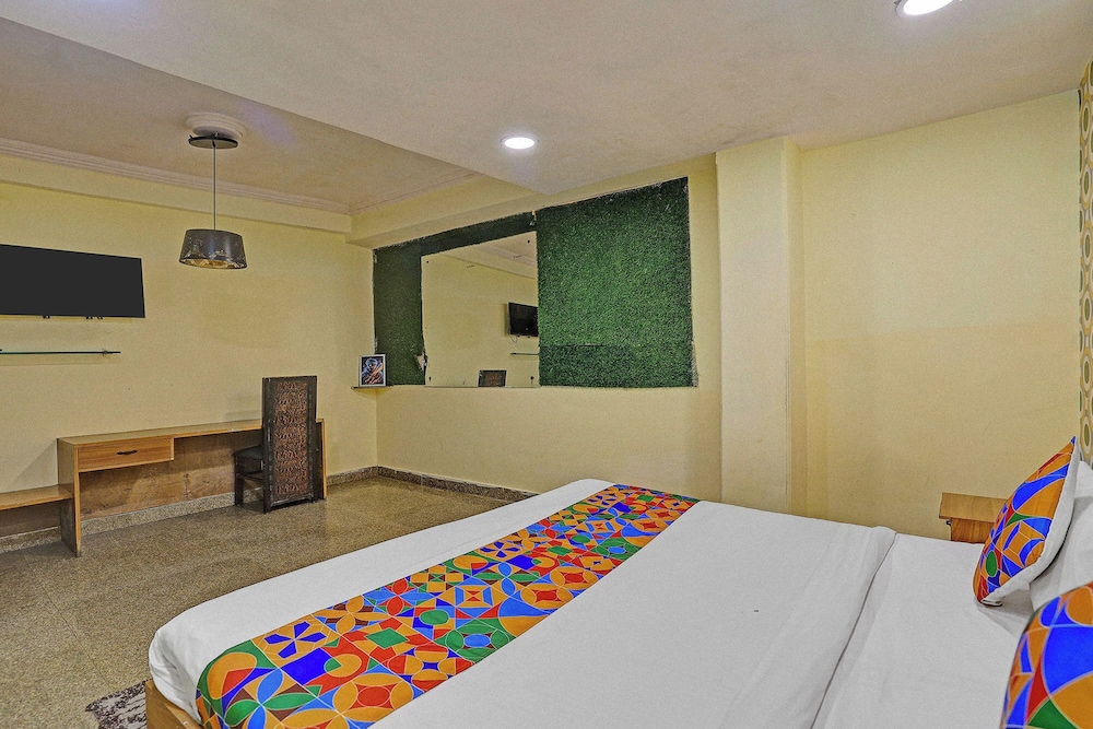 Fabhotel Silver Inn Residency