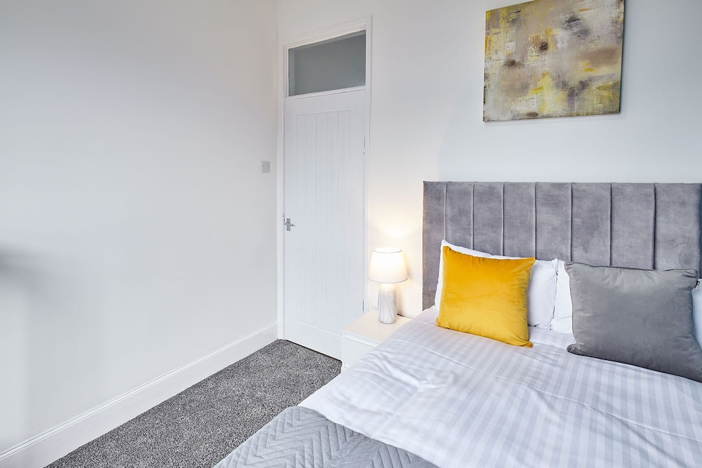 Host Stay 58 Dilston Road view 4