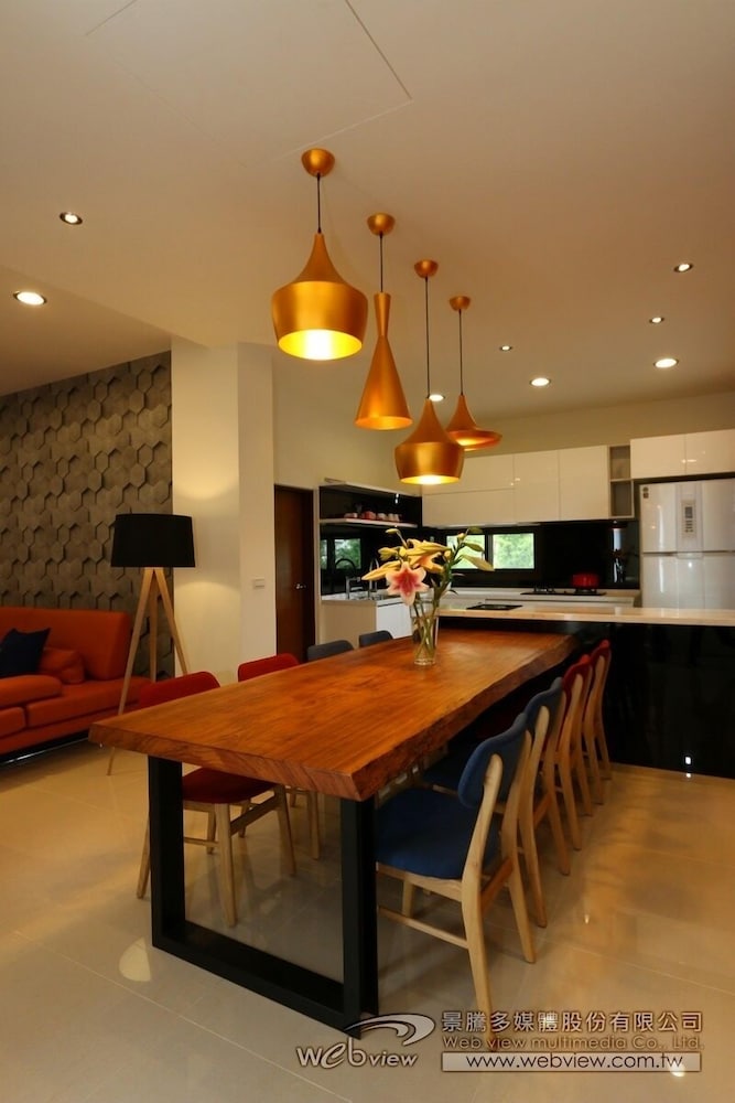 Riverbank Villa