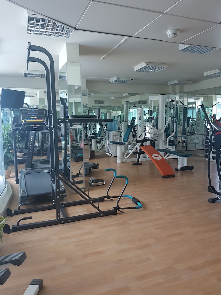 Platinum Hotel Apartment