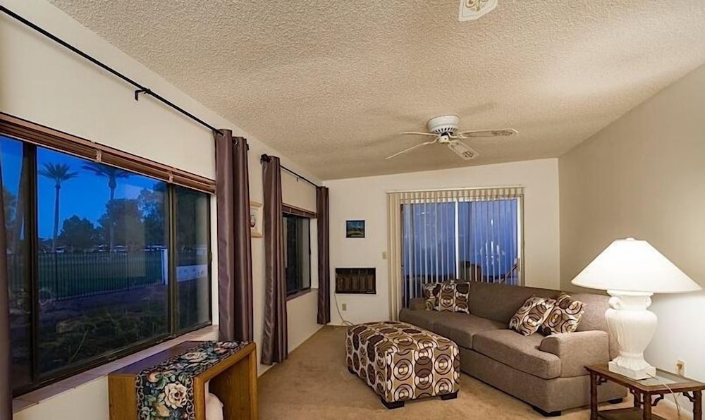 Sun Lakes By Signature Vacation Rentals - Property Image 4