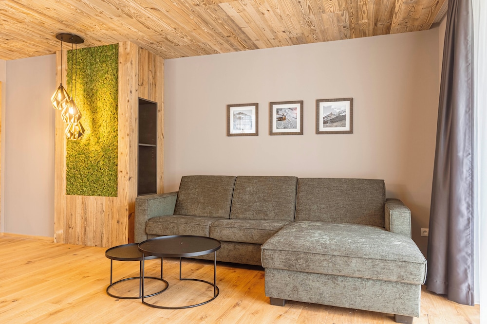 Zillertal Suites Fügen by ALPS RESORTS