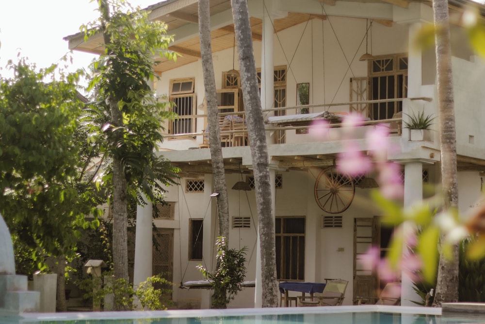Deep Blue Sea Rental Villa