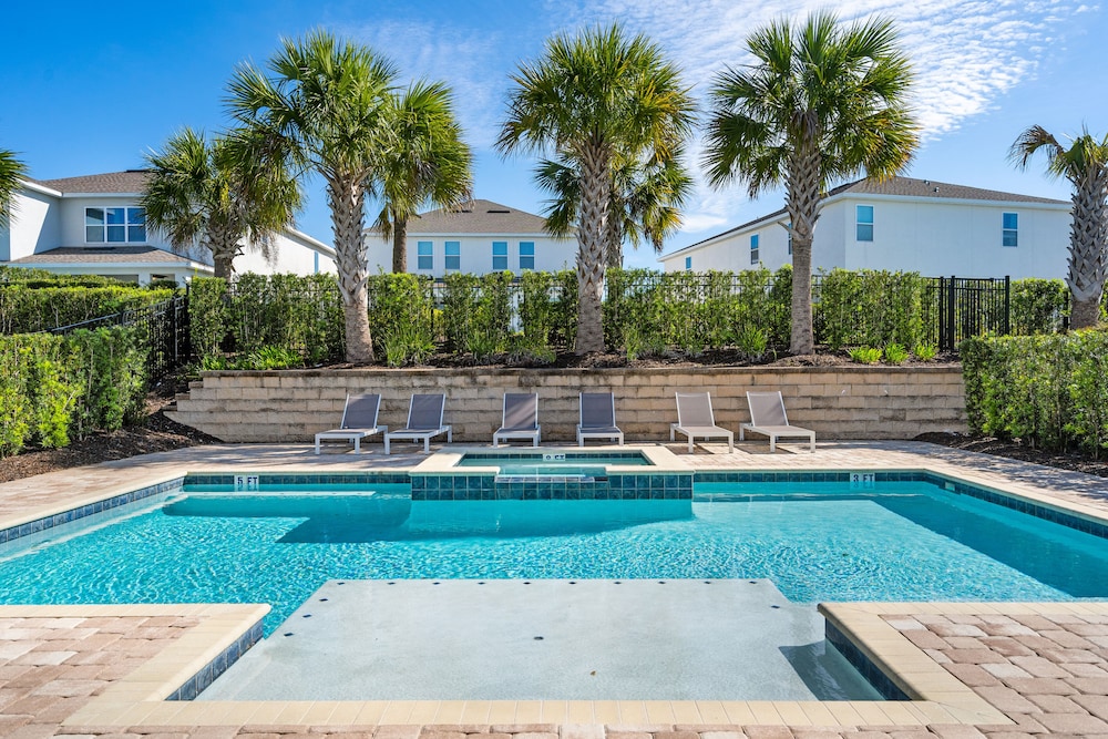 Encore Resort