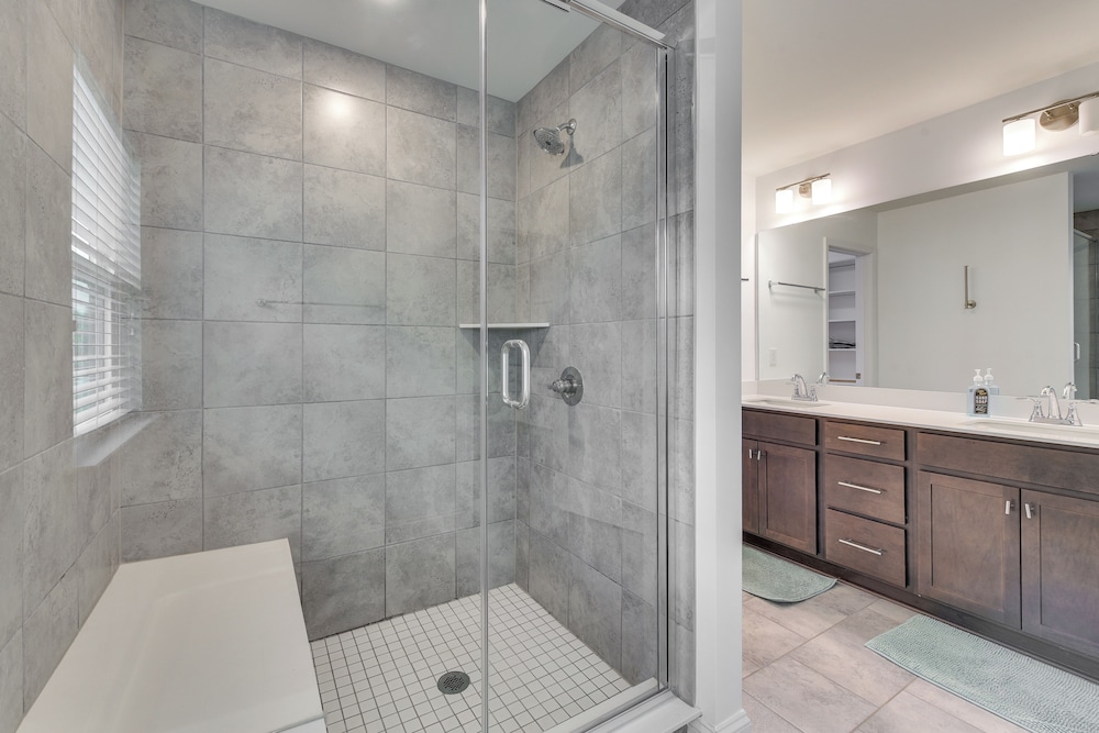2 Mi to Historic Dtwn Belmont: Family Gem w/ Patio