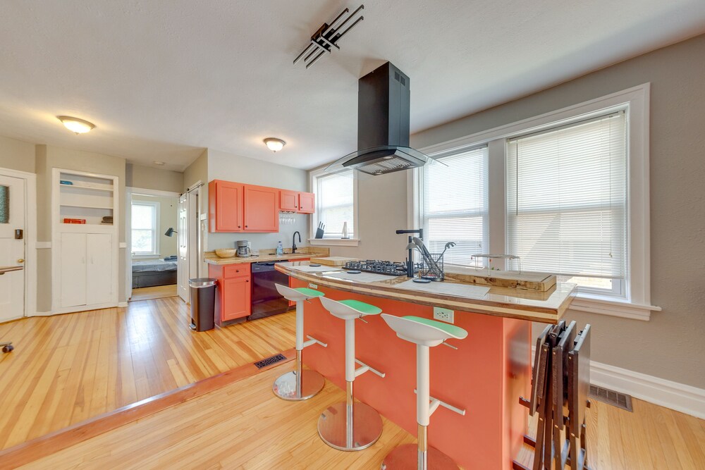 St Louis Vacations - Inviting St Louis Apartment - Great Location! - Property Image 19