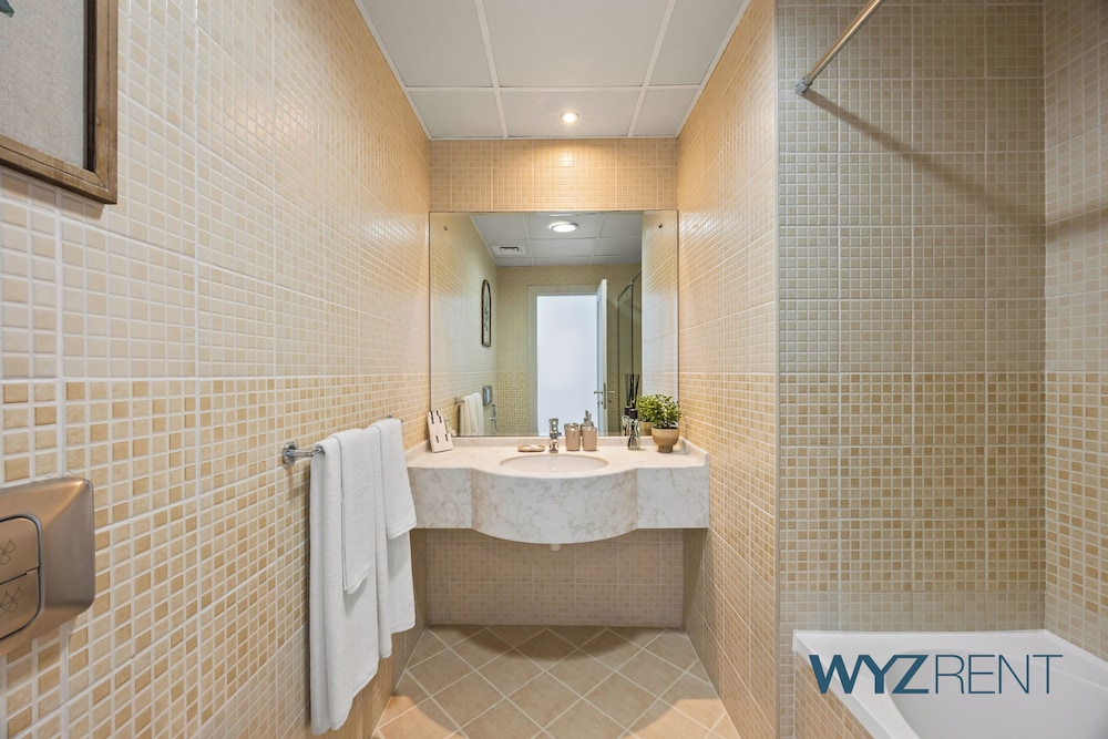 Aegean Charm 2BR Sulafa Tower Marina