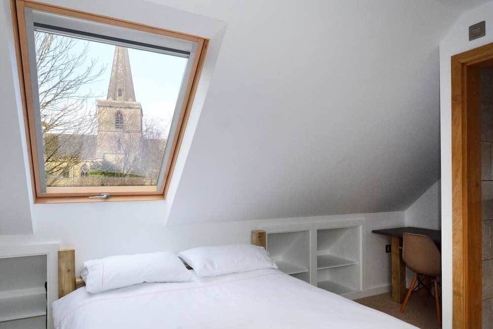 Dove House Cottage 1 view 4