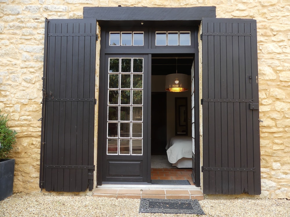 Le Noyer Residence - Property Image 5